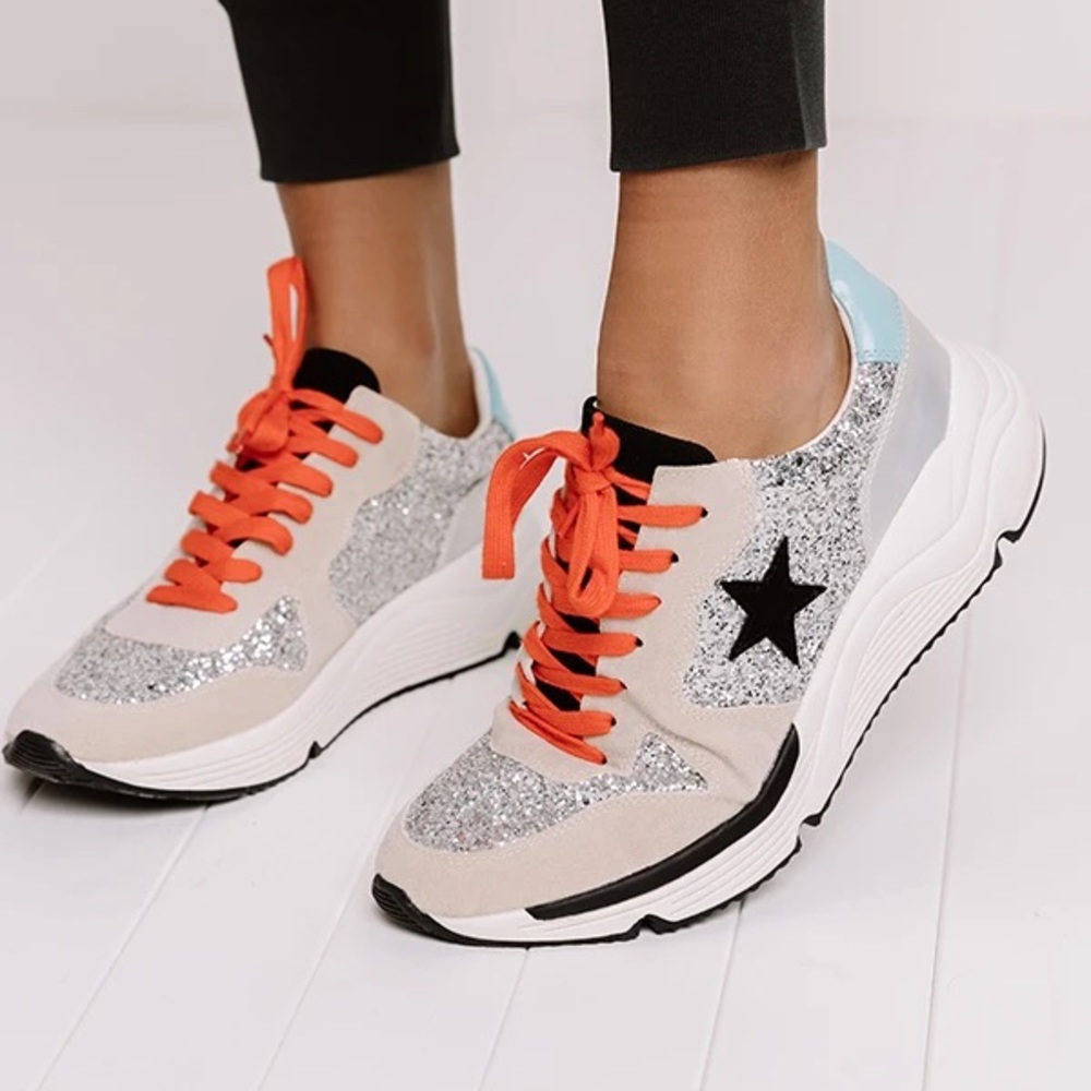 White Raven Quincy Glitter Sneaker, Size 7